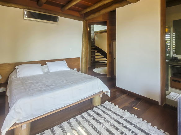 Casa para Venda com 5 suítes, em Praia Vermelha do Sul, com 600m²
