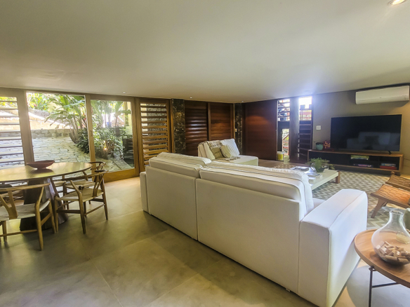 Casa para Venda com 5 suítes, em Praia Vermelha do Sul, com 600m²