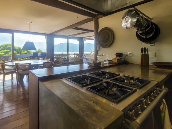 Casa para Venda com 5 suítes, em Praia Vermelha do Sul, com 600m²