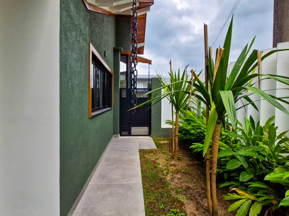 Casa à venda no Condomínio Costa Nova, Praia de Massaguaçu – 04 suítes, 360 mts quadrados