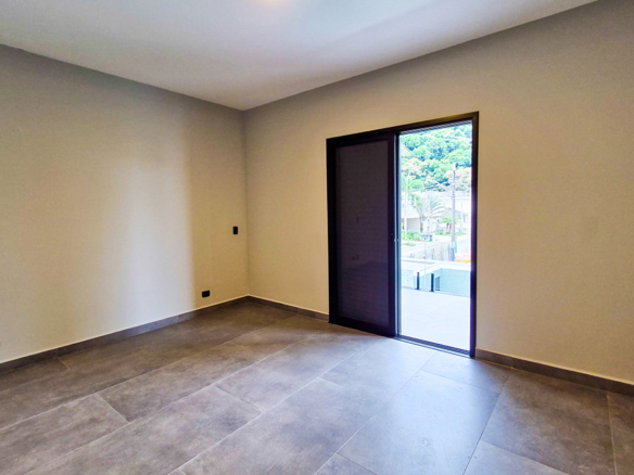 Casa à venda no Condomínio Costa Nova, Praia de Massaguaçu – 04 suítes, 360 mts quadrados