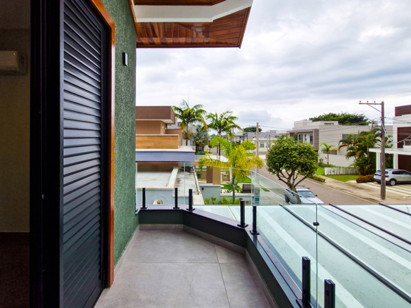 Casa à venda no Condomínio Costa Nova, Praia de Massaguaçu – 04 suítes, 360 mts quadrados
