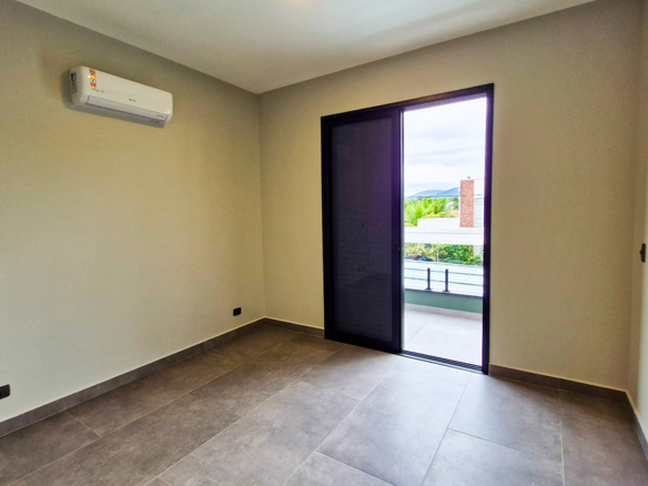 Casa à venda no Condomínio Costa Nova, Praia de Massaguaçu – 04 suítes, 360 mts quadrados