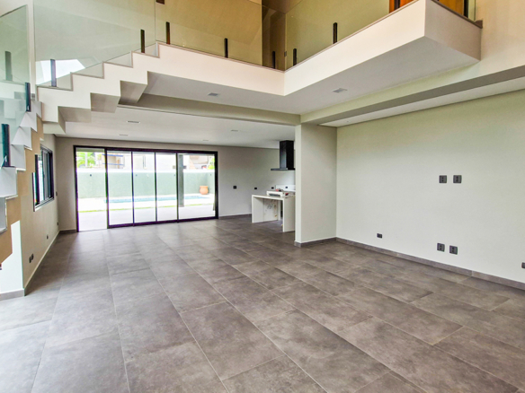 Casa à venda no Condomínio Costa Nova, Praia de Massaguaçu – 04 suítes, 360 mts quadrados