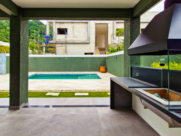 Casa à venda no Condomínio Costa Nova, Praia de Massaguaçu – 04 suítes, 360 mts quadrados