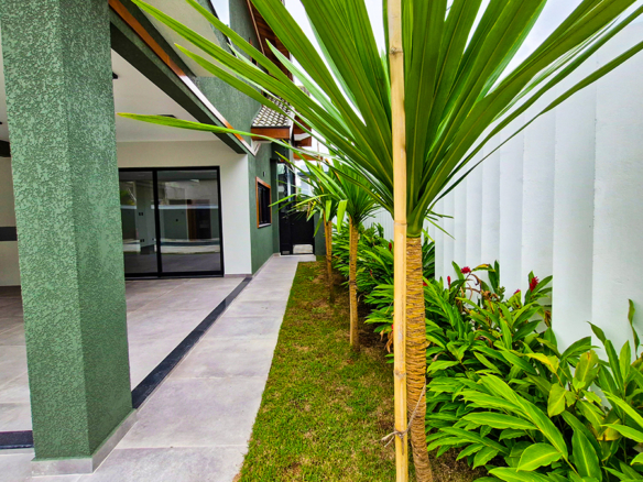 Casa à venda no Condomínio Costa Nova, Praia de Massaguaçu – 04 suítes, 360 mts quadrados