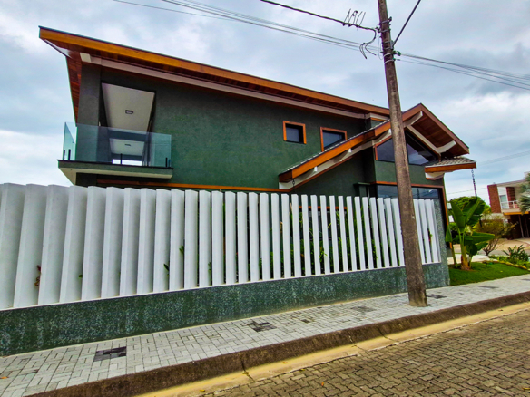 Casa à venda no Condomínio Costa Nova, Praia de Massaguaçu – 04 suítes, 360 mts quadrados