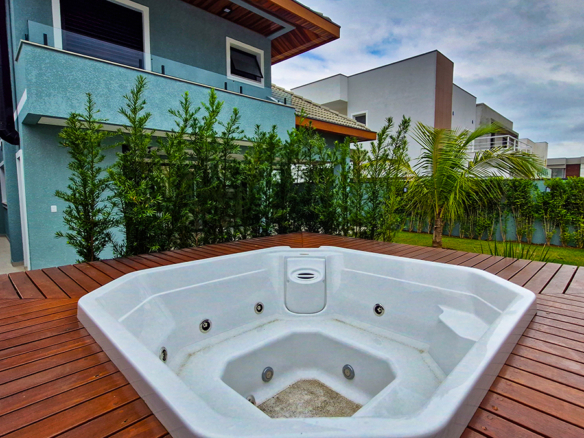 Casa à venda no Condomínio Costa Nova, Praia de Massaguaçú, 05 quartos, 400 mts quadrados