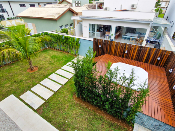 Casa à venda no Condomínio Costa Nova, Praia de Massaguaçú, 05 quartos, 400 mts quadrados