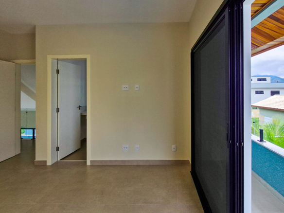 Casa à venda no Condomínio Costa Nova, Praia de Massaguaçú, 05 quartos, 400 mts quadrados