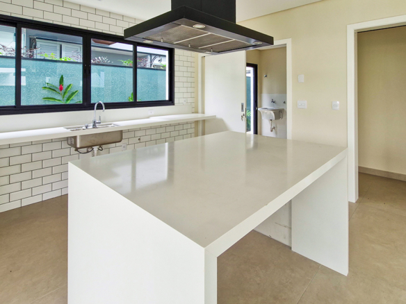 Casa à venda no Condomínio Costa Nova, Praia de Massaguaçú, 05 quartos, 400 mts quadrados