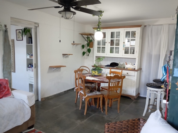 Casa para Venda e Locação, Condomínio Roteiro do Sol – Cocanha, com 3 suítes e 280 m².