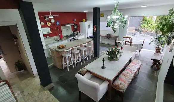Casa para Venda e Locação, Condomínio Roteiro do Sol – Cocanha, com 3 suítes e 280 m².