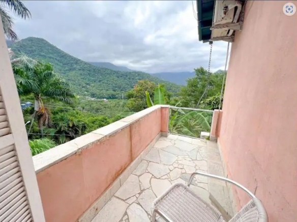 Casa para Venda e Locação, Condomínio Roteiro do Sol – Cocanha, com 3 suítes e 280 m².