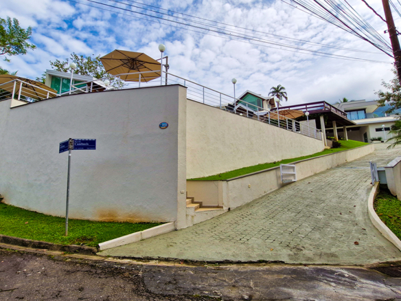 Casa a venda, no Condomínio Park Imperial – Praia de Masaguaçú, com 4 suítes e 928 mts quadrados