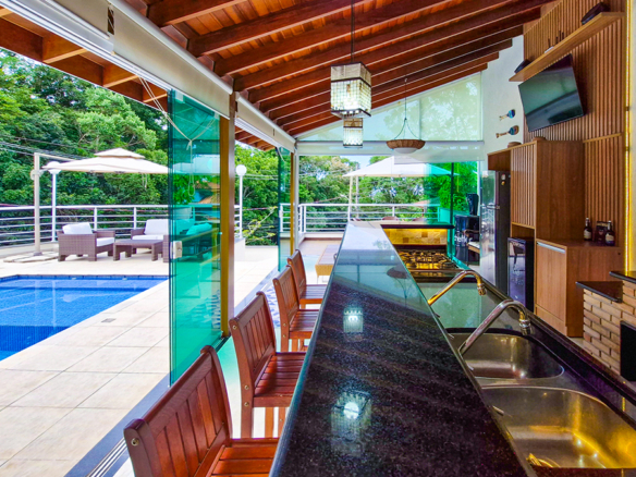 Casa a venda, no Condomínio Park Imperial – Praia de Masaguaçú, com 4 suítes e 928 mts quadrados