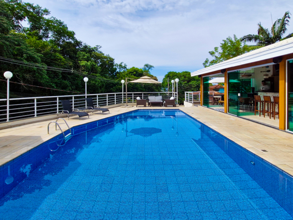 Casa a venda, no Condomínio Park Imperial – Praia de Masaguaçú, com 4 suítes e 928 mts quadrados