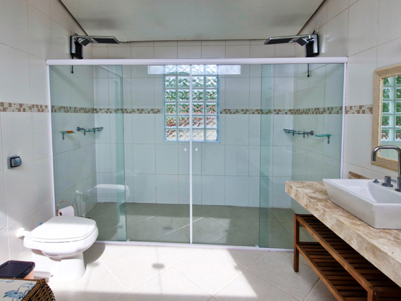 Casa a venda, no Condomínio Park Imperial – Praia de Masaguaçú, com 4 suítes e 928 mts quadrados