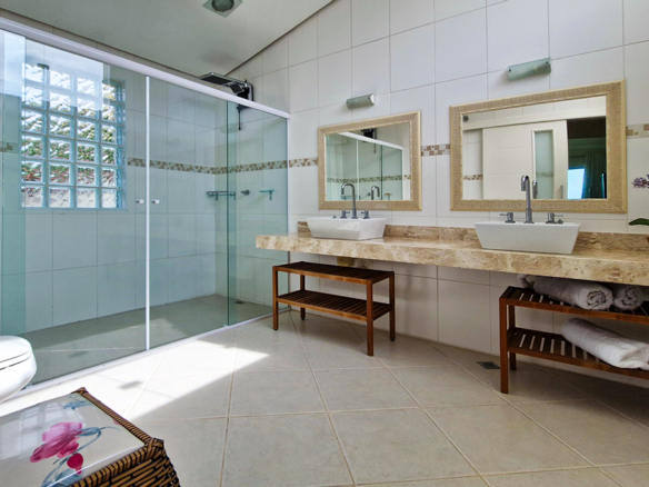 Casa a venda, no Condomínio Park Imperial – Praia de Masaguaçú, com 4 suítes e 928 mts quadrados