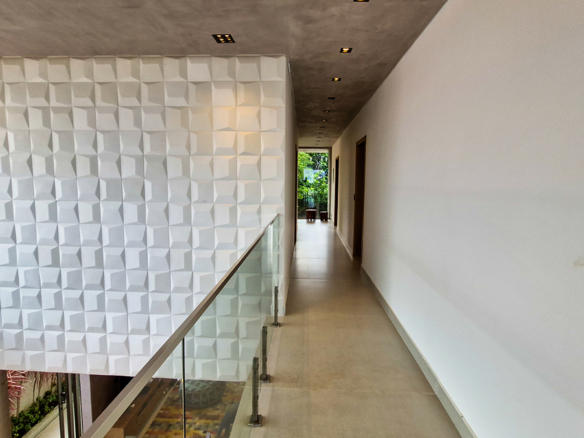 Casa à Venda no Condomínio Salga, Praia da Lagoinha, Ubatuba, 05 suítes, 359 mts construídos