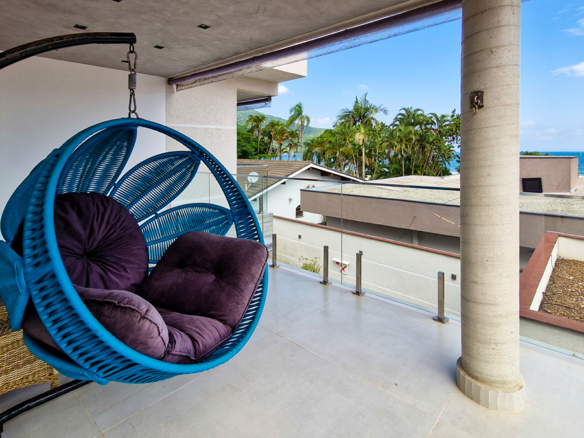 Casa à Venda no Condomínio Salga, Praia da Lagoinha, Ubatuba, 05 suítes, 359 mts construídos