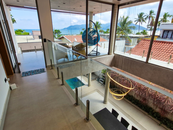 Casa à Venda no Condomínio Salga, Praia da Lagoinha, Ubatuba, 05 suítes, 359 mts construídos