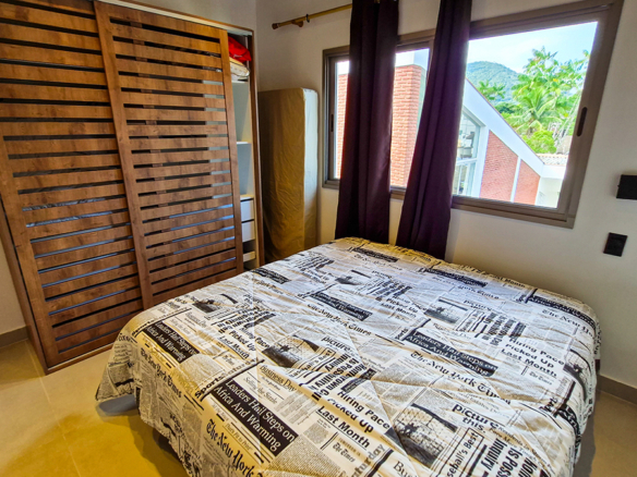 Casa à Venda no Condomínio Salga, Praia da Lagoinha, Ubatuba, 05 suítes, 359 mts construídos