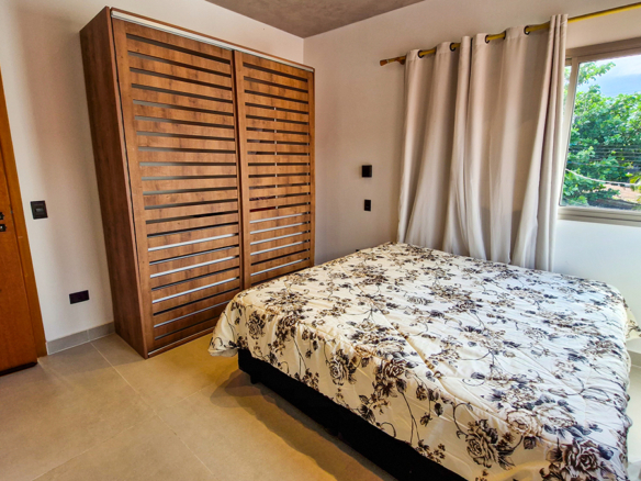 Casa à Venda no Condomínio Salga, Praia da Lagoinha, Ubatuba, 05 suítes, 359 mts construídos