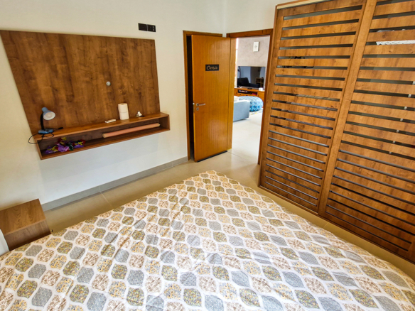 Casa à Venda no Condomínio Salga, Praia da Lagoinha, Ubatuba, 05 suítes, 359 mts construídos