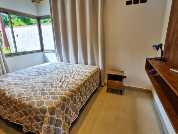 Casa à Venda no Condomínio Salga, Praia da Lagoinha, Ubatuba, 05 suítes, 359 mts construídos