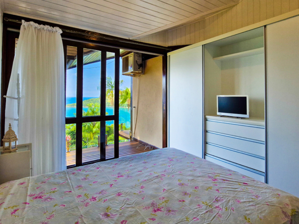 Maravilhosa casa com vista deslumbrante na Praia de Fortaleza em Ubatuba