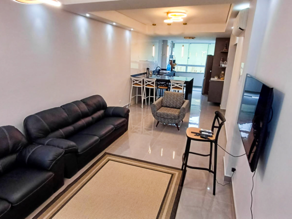 Apartamento Tipo em Condominio na praia da Lagoinha com 100m²