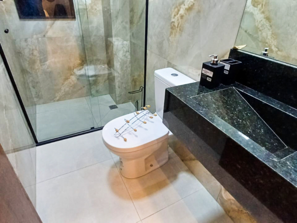 Apartamento Térreo em Condomínio na praia da Lagoinha com 110m²