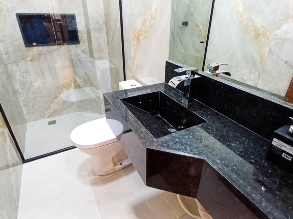 Apartamento Térreo em Condomínio na praia da Lagoinha com 110m²