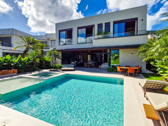 Casa no Condomínio Costa Verde Tabatinga com 8 suítes, na Praia de Tabatinga com 600 m²