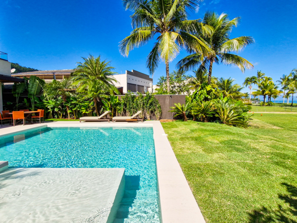 Casa no Condomínio Costa Verde Tabatinga com 8 suítes, na Praia de Tabatinga com 600 m²
