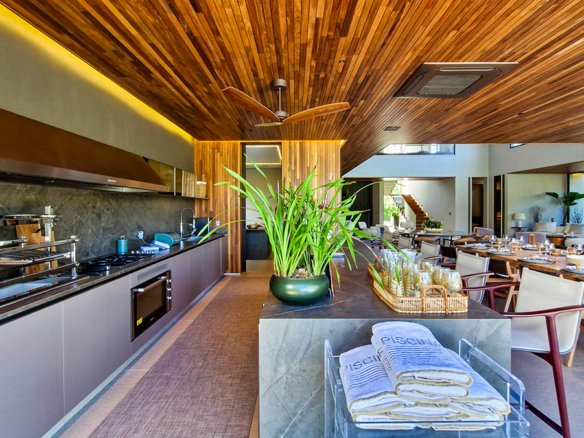 Casa no Condomínio Costa Verde Tabatinga com 8 suítes, na Praia de Tabatinga com 600 m²