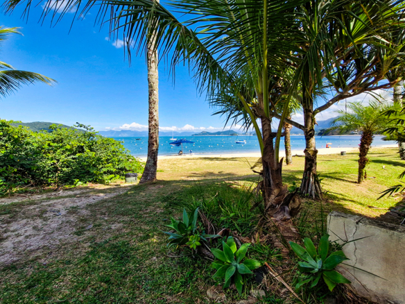 Casa frente mar no Condominio Costa Verde Tabatinga de 8 dormitórios com 605 m²