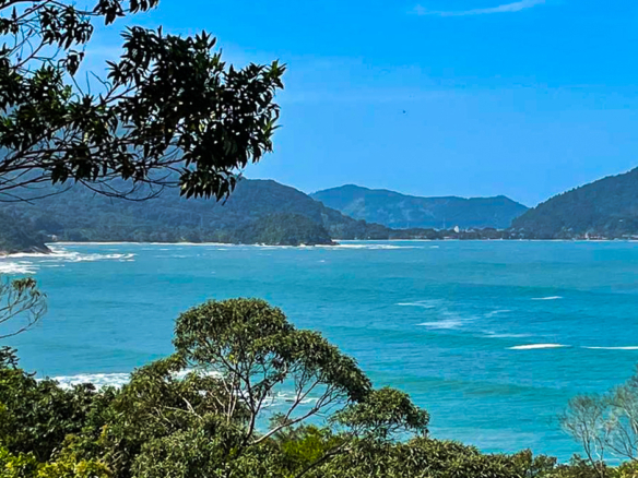 Terreno para Venda em Praia Brava do Sul em Ubatuba com 22347 m²