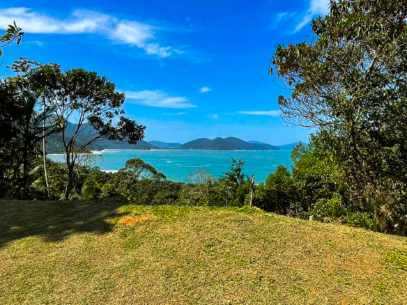 Terreno para Venda em Praia Brava do Sul em Ubatuba com 22347 m²