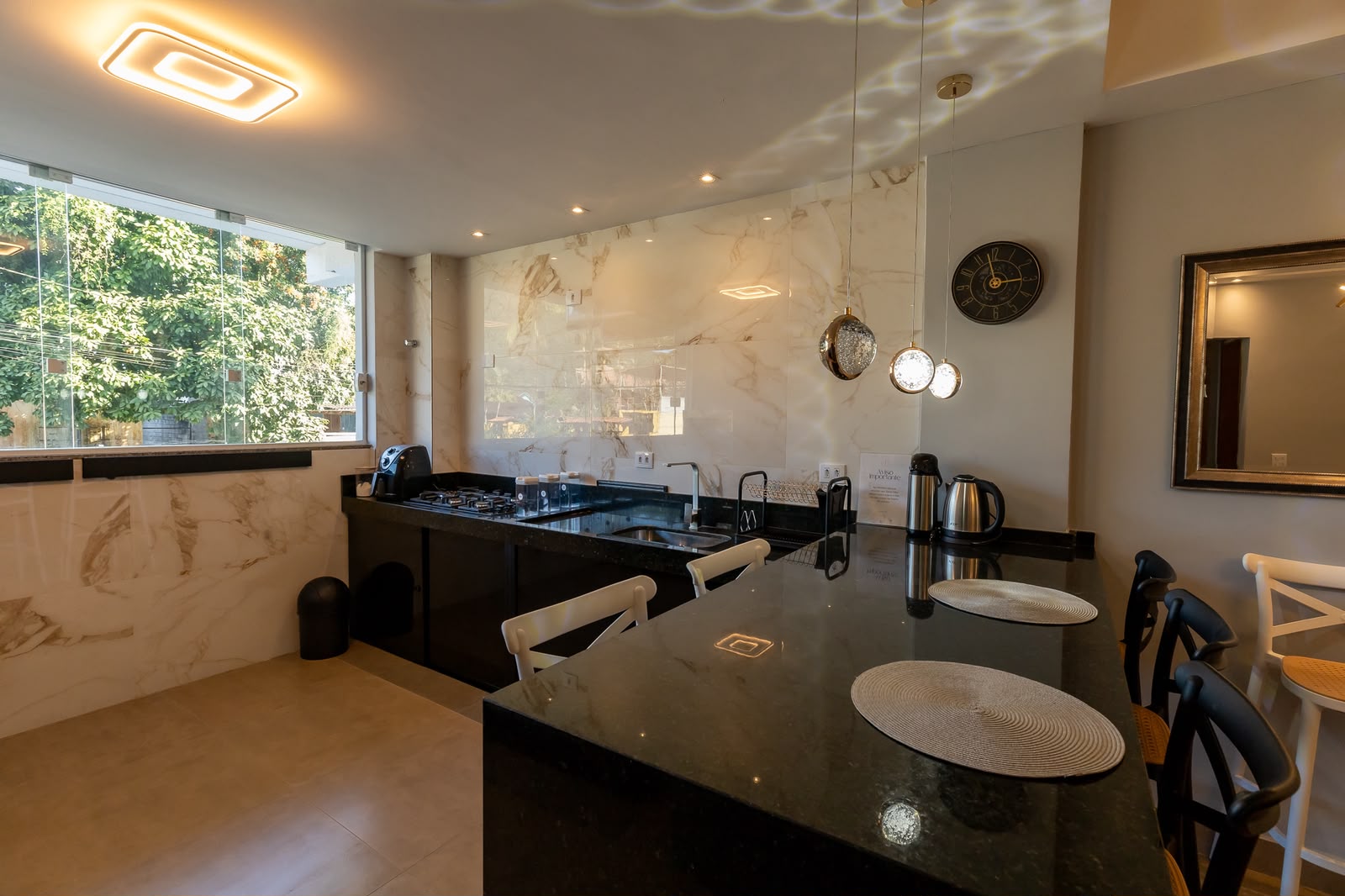Apartamento Térreo em Condomínio na praia da Lagoinha com 110m²