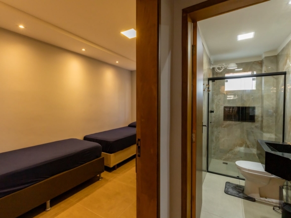 Apartamento Térreo em Condomínio na praia da Lagoinha com 110m²