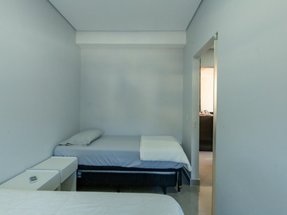Apartamento Tipo em Condominio na praia da Lagoinha com 100m²