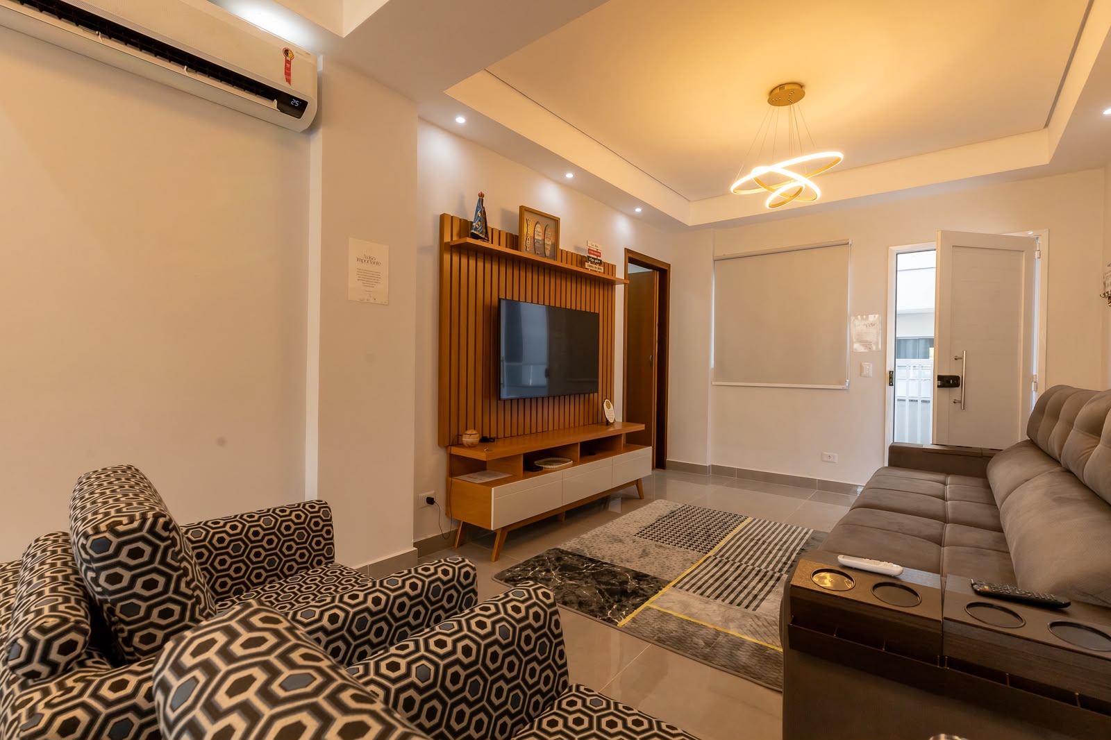 Apartamento Tipo em Condominio na praia da Lagoinha com 100m²