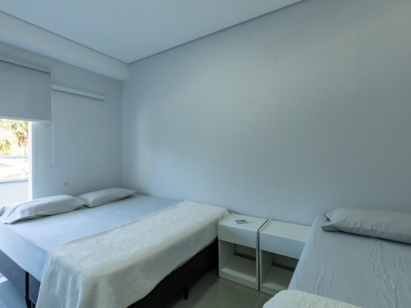 Apartamento Tipo em Condominio na praia da Lagoinha com 100m²