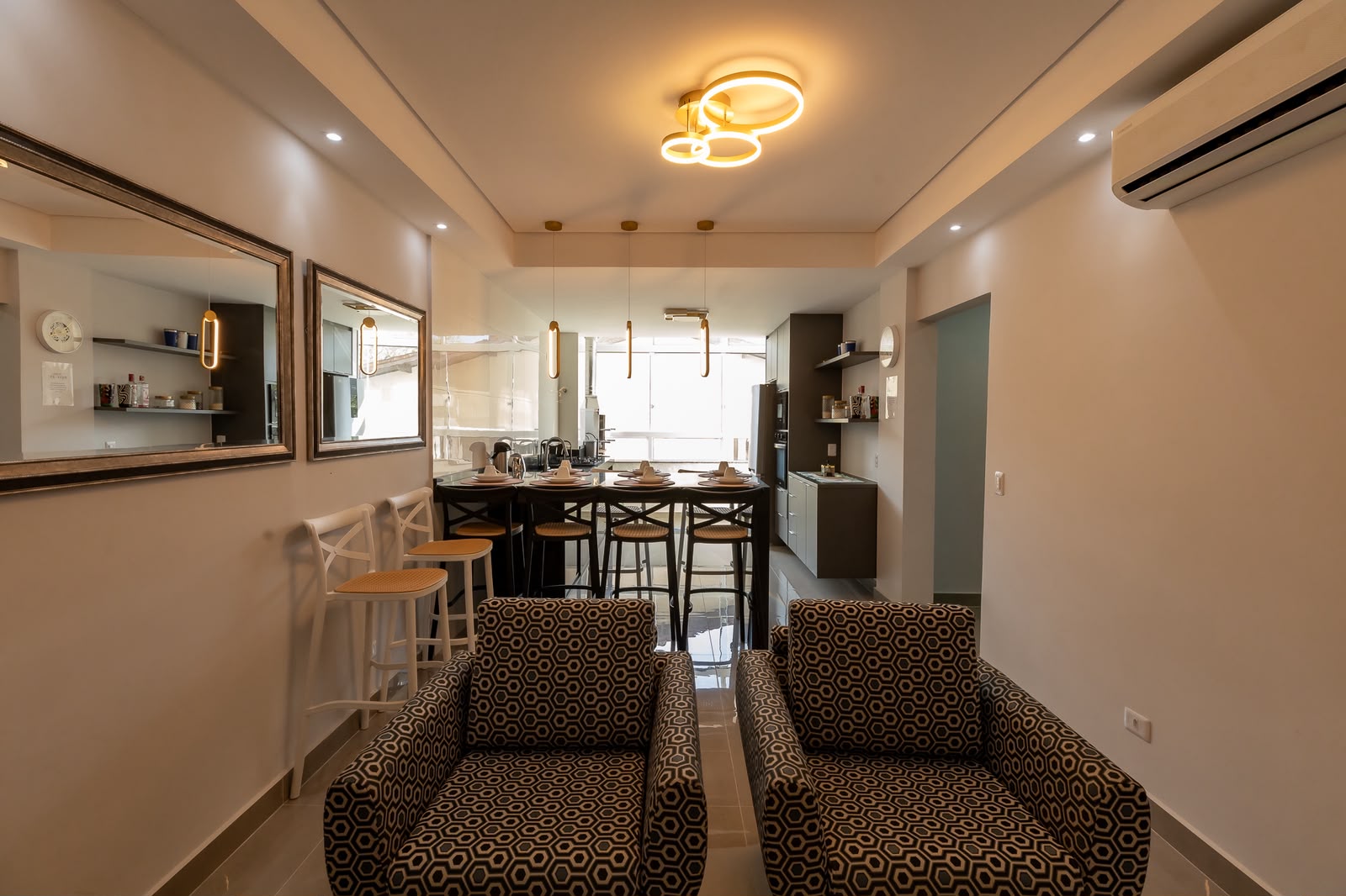 Apartamento Tipo em Condominio na praia da Lagoinha com 100m²