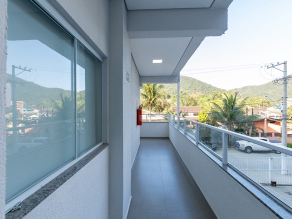 Apartamento Tipo em Condominio na praia da Lagoinha com 100m²