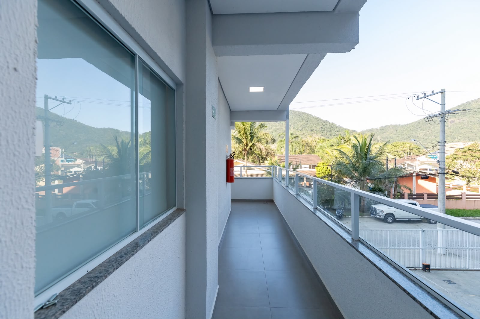 Apartamento Tipo em Condominio na praia da Lagoinha com 100m²