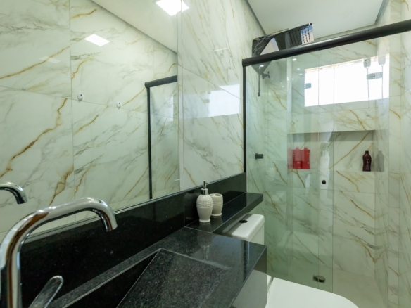 Apartamento Tipo em Condominio na praia da Lagoinha com 100m²