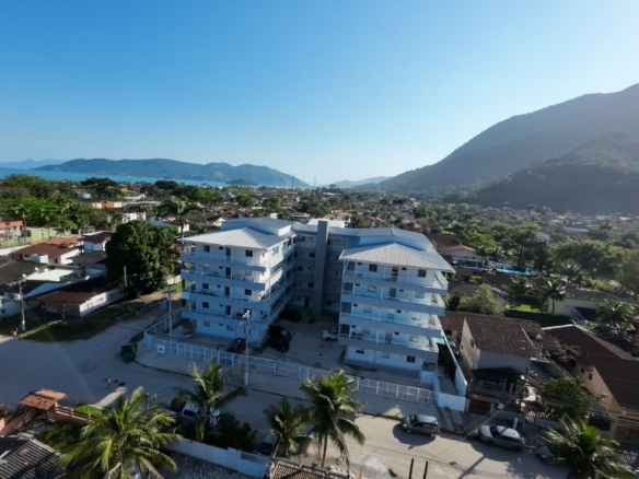 Apartamento Tipo em Condominio na praia da Lagoinha com 100m²